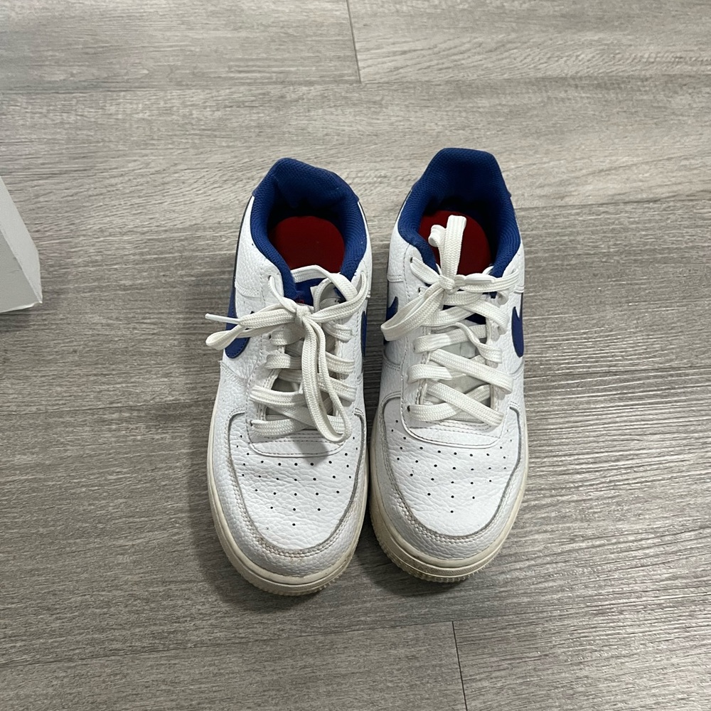Forces - Picture 3 of 4
